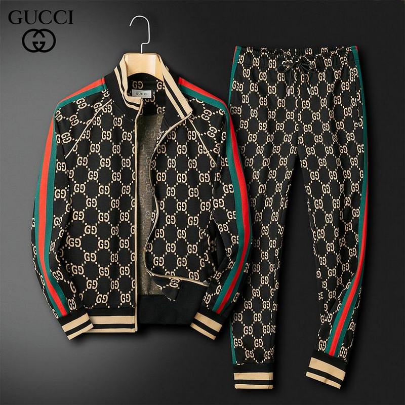 Gucci Men's Suits 557